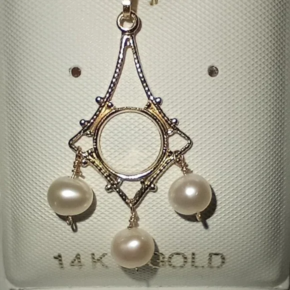 14Kt Yellow Gold Pearl Pendant - Picture 2 of 3
